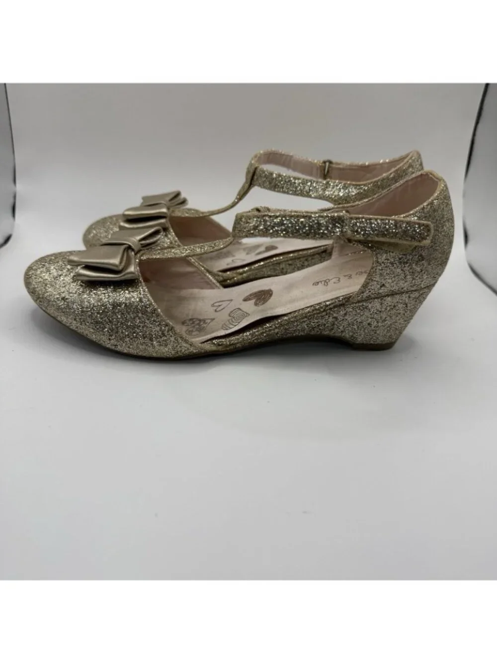 Olive & Edie Girls Lucina Mary Jane Heel Sz 5 Gold Glitter Sparkly Princess Glam